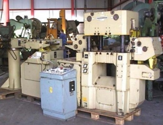 > </div>
<div class=